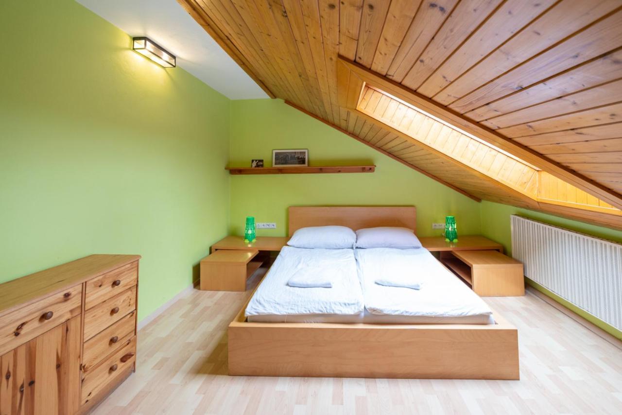 Czech Family Home Cesky Krumlov Bagian luar foto